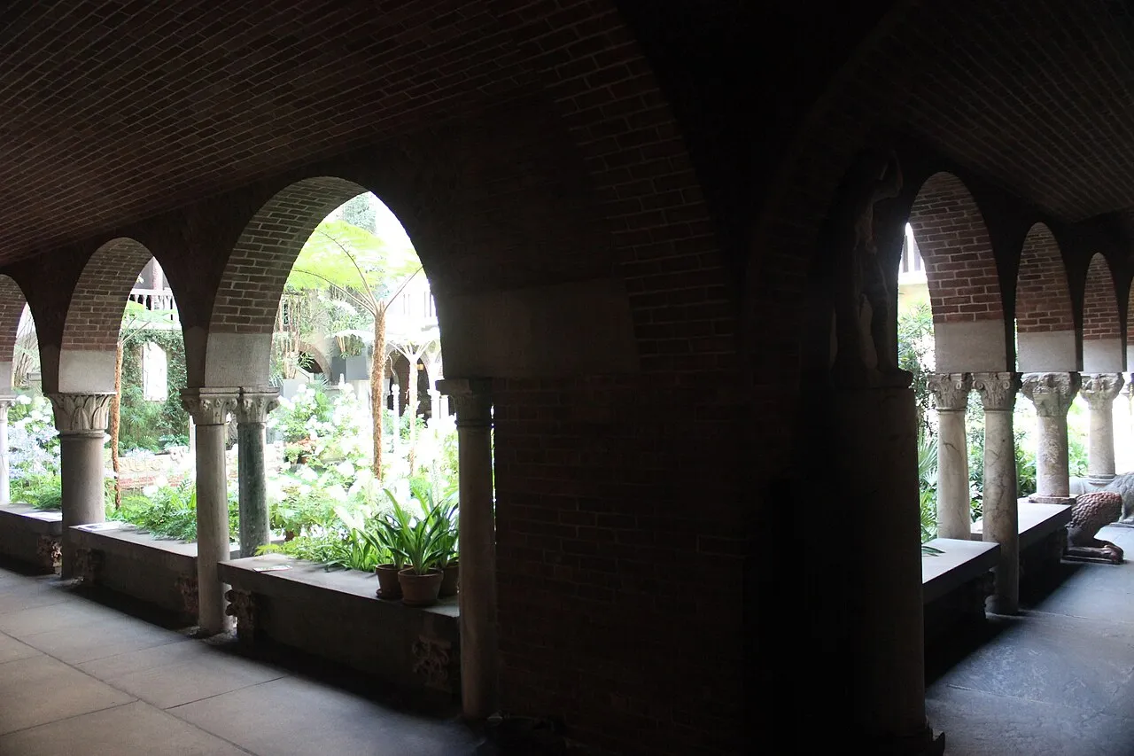 Arches and greenery in the Gardner Museum's Venetian courtyard