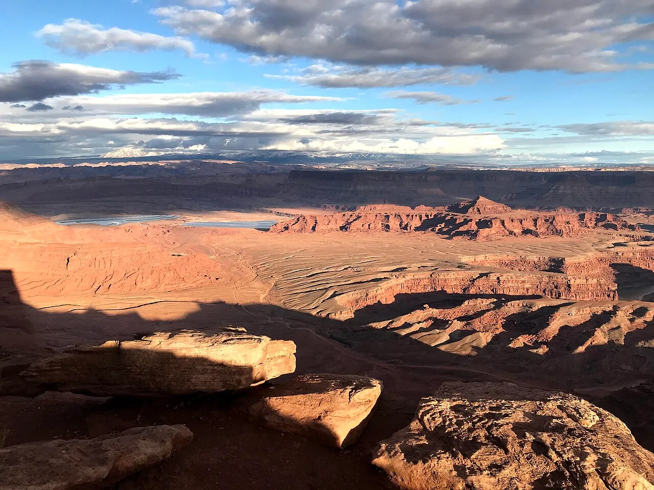 Picture from lookout point of Dead Horse Point