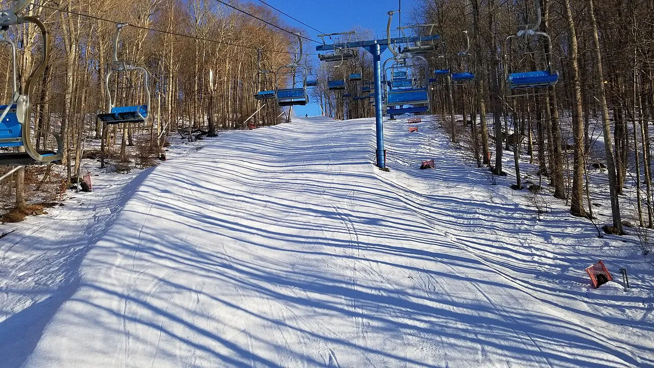 An image of the Lookout and Tecumseh ski lifts at Shawnee Mountain Ski Area in the Poconos of PA.