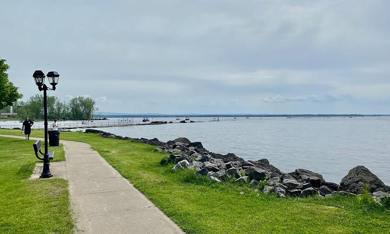 Looking southward along the shore of Oneida Lake near the mouth of Fish Creek at Sunset Park in Sylvan Beach, New York, May 2021.