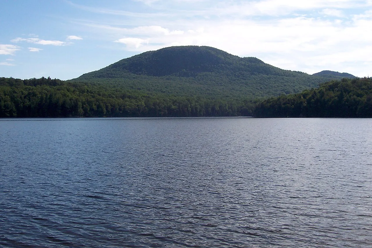 Mont-Orford National Park (Quebec, Canada) - July 2007 - Stukely Lake and Mont Chauve