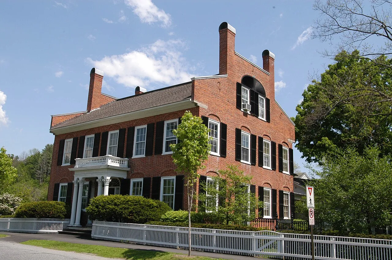 An 1823 brick house on the Woodstock Green
